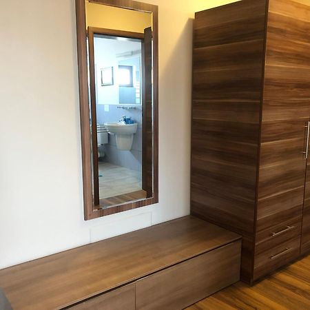 كلوج-نابوكا Cabrio Apart Hotel المظهر الخارجي الصورة