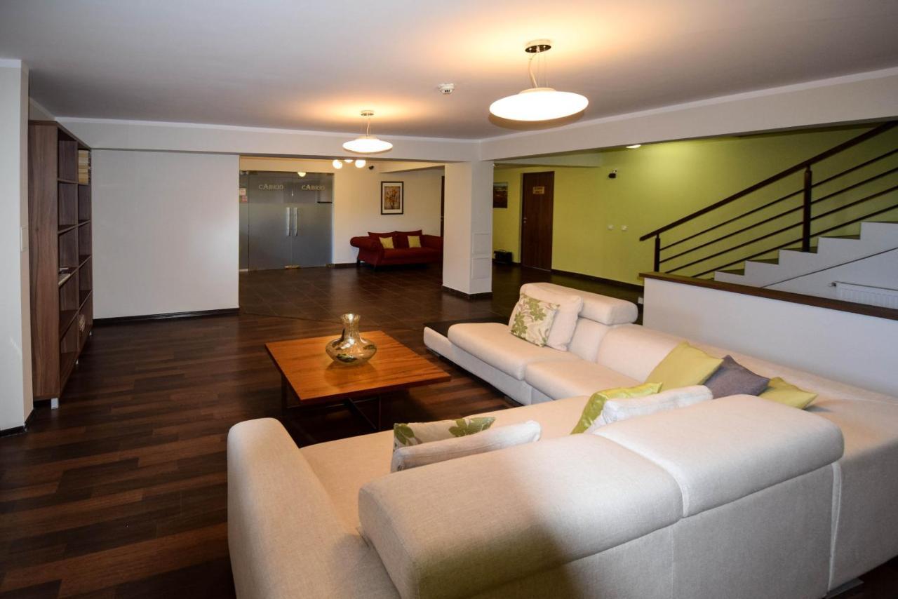كلوج-نابوكا Cabrio Apart Hotel المظهر الخارجي الصورة