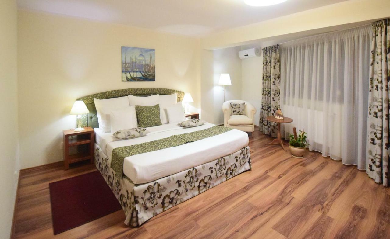 كلوج-نابوكا Cabrio Apart Hotel المظهر الخارجي الصورة