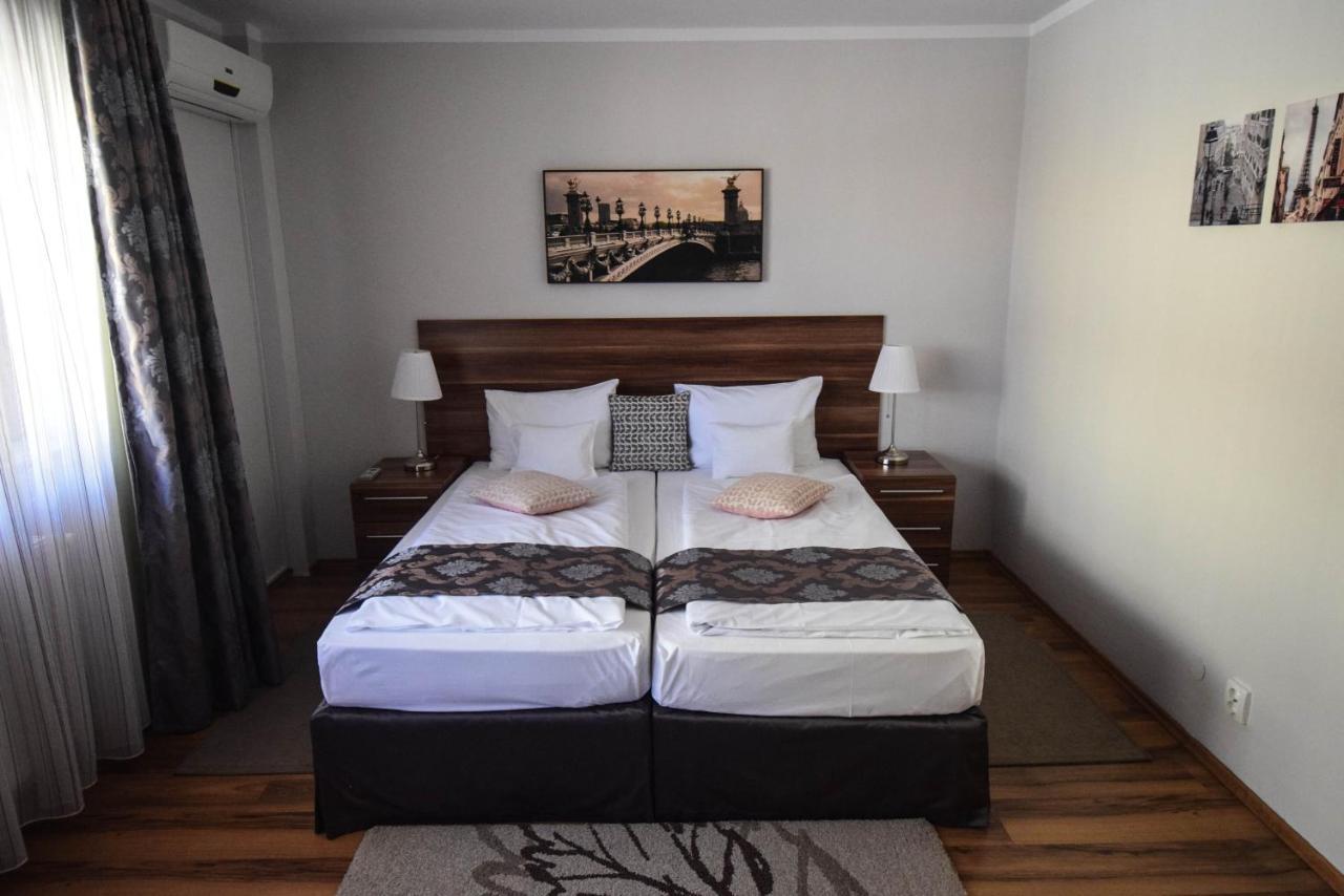 كلوج-نابوكا Cabrio Apart Hotel المظهر الخارجي الصورة